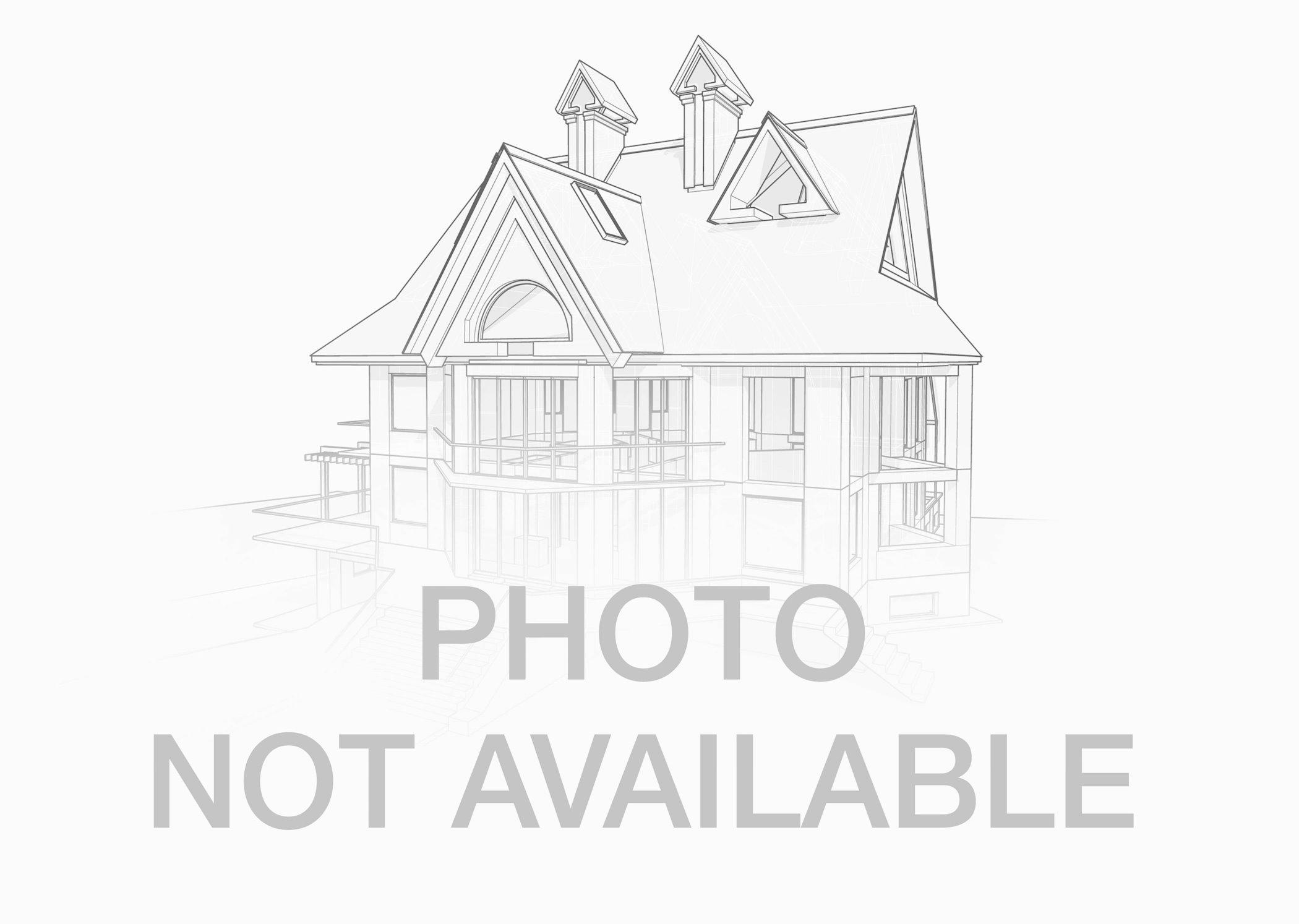 402 Sandalwood Lane 